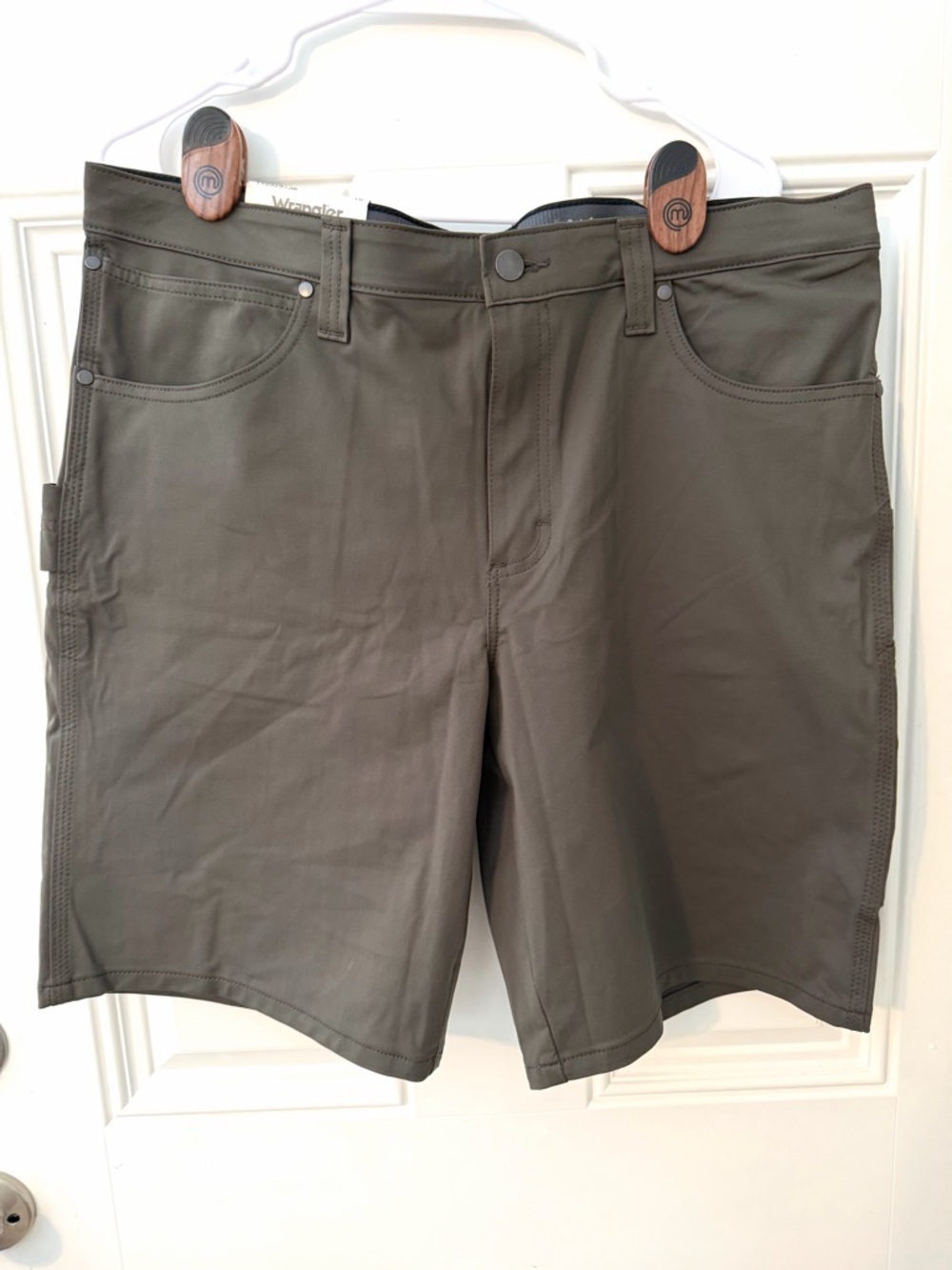 Briggs New York Men's Olive Green Flat Front Shorts
